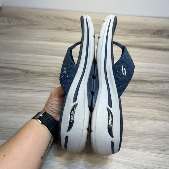 Skechers GOwalk Arch Fit Rhinestone Thong Sandals Navy Size 10 140228 - Picture 2 of 10